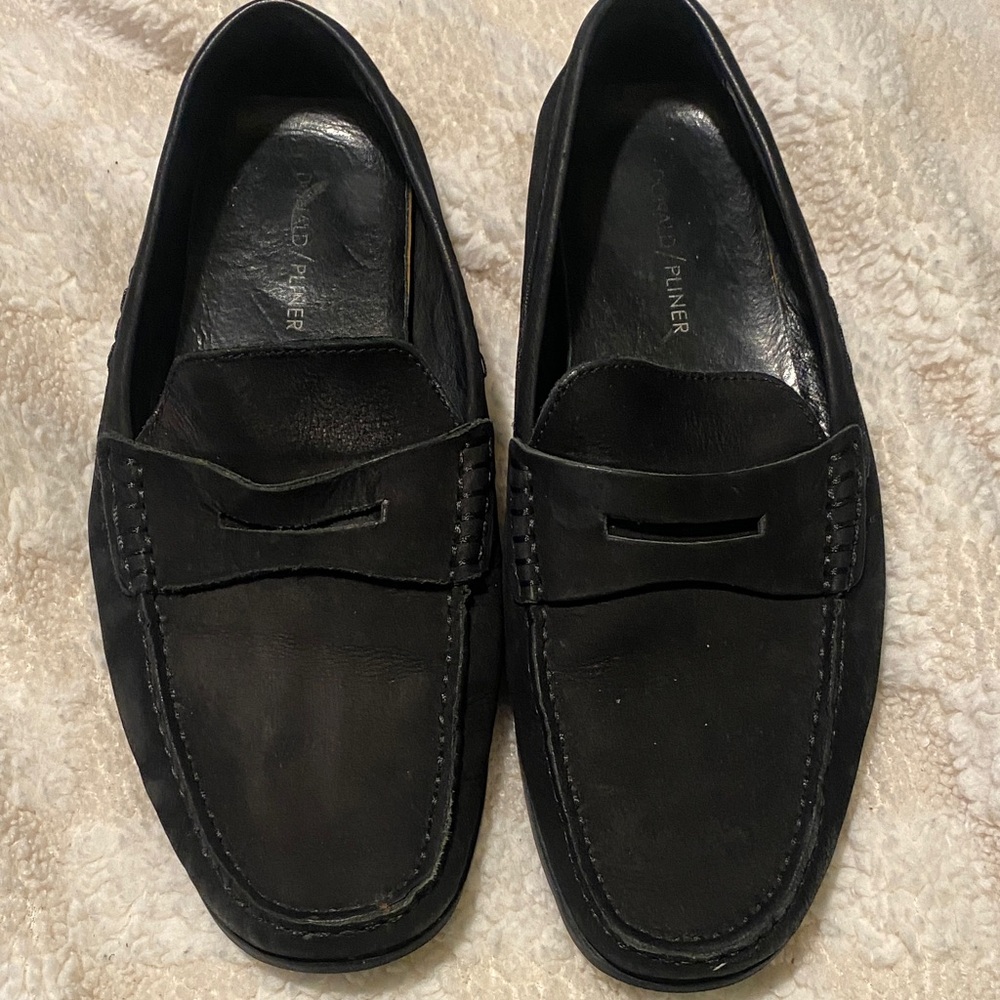 Donald J. Pliner Classic Black Loafers